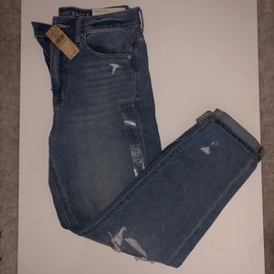 Light Wash Mom Jeans